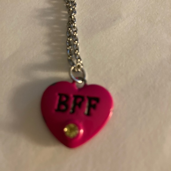 Vintage BFF pendant necklace - Picture 8 of 8